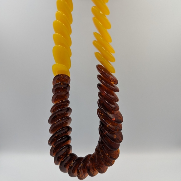 LARGE Graduated COGNAC & EGG YOLK Reconstituted AMBER DISCS RUNWAY NECKLACE 23" - Picture 2 of 15